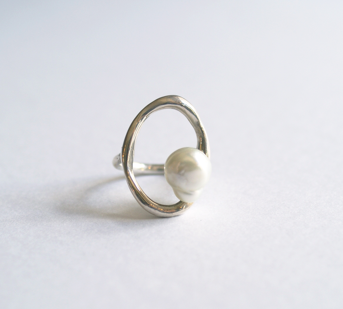 pearl circle shape ring